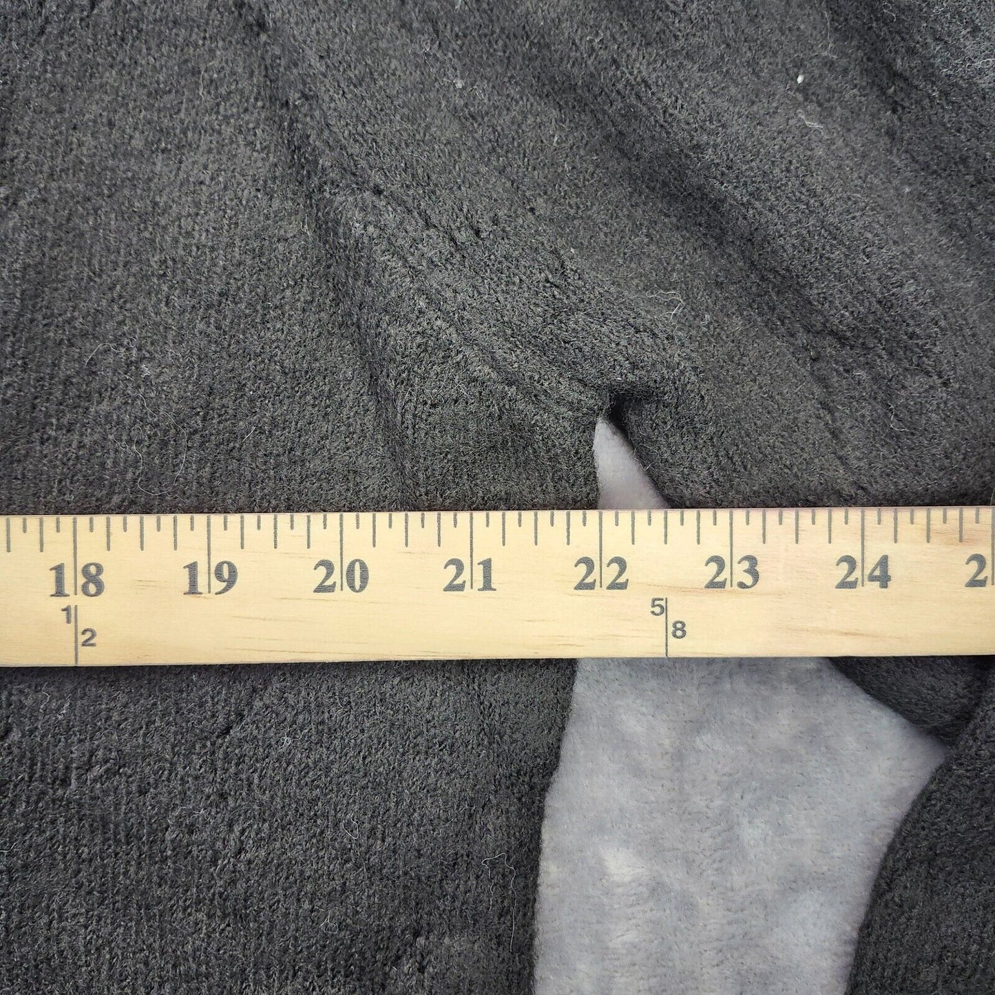 New York & Company Women's Pleated Shoulder Balloon-Sleeve Crewneck Sweater XL