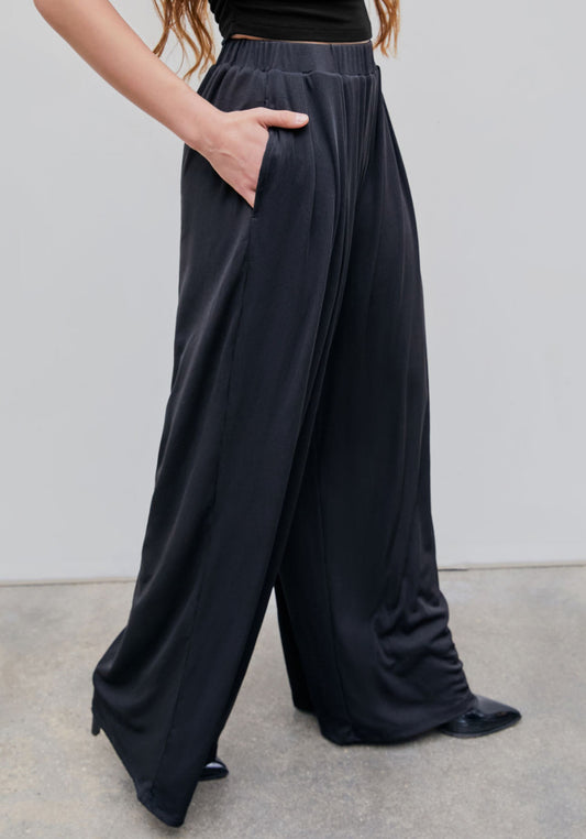 Cider Solid Elastic Waist Pocket Wide Leg Pants Black - Size XL