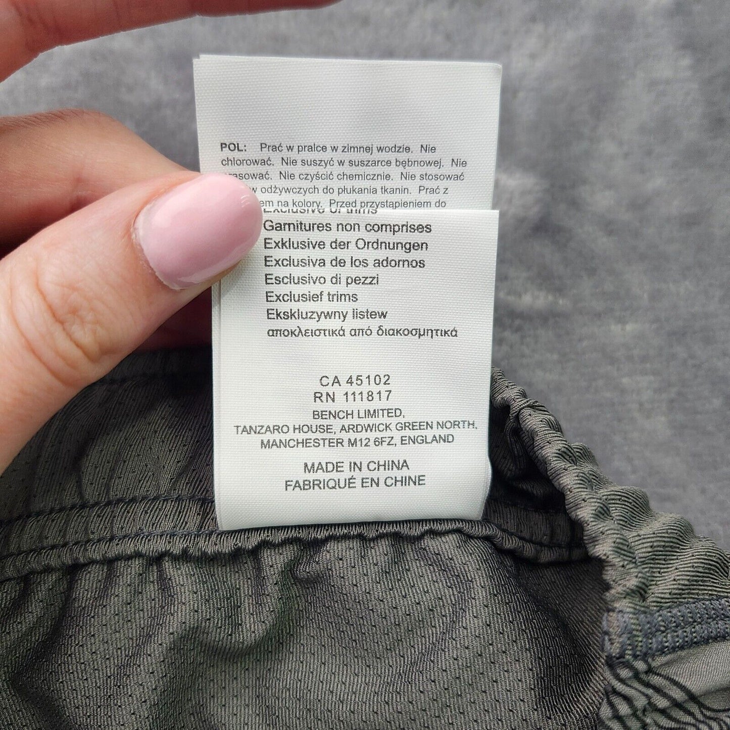 NWT Bench Urban Wear Unisex Loose fit Active shorts Size Medium Grey Topo map
